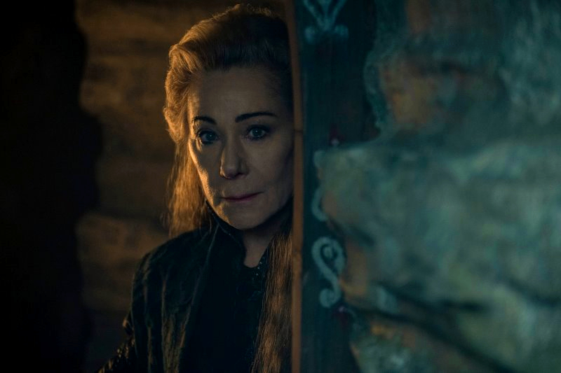 SHADOW AND BONE Show Me Who You Are 1x05 Zoe Wanamaker as Baghra